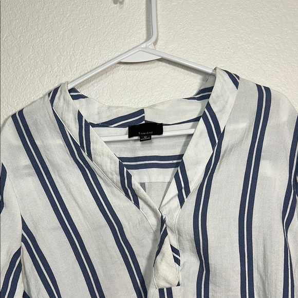 Lumiere Striped Blue and White  Shirt M - Picture 4 of 5
